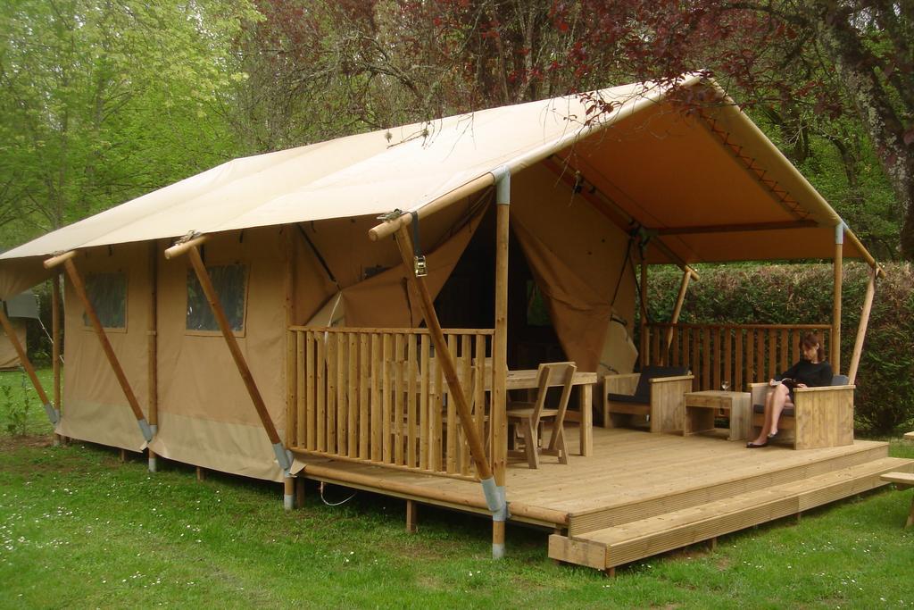 Camping de la Bonnette Caylus Chambre photo