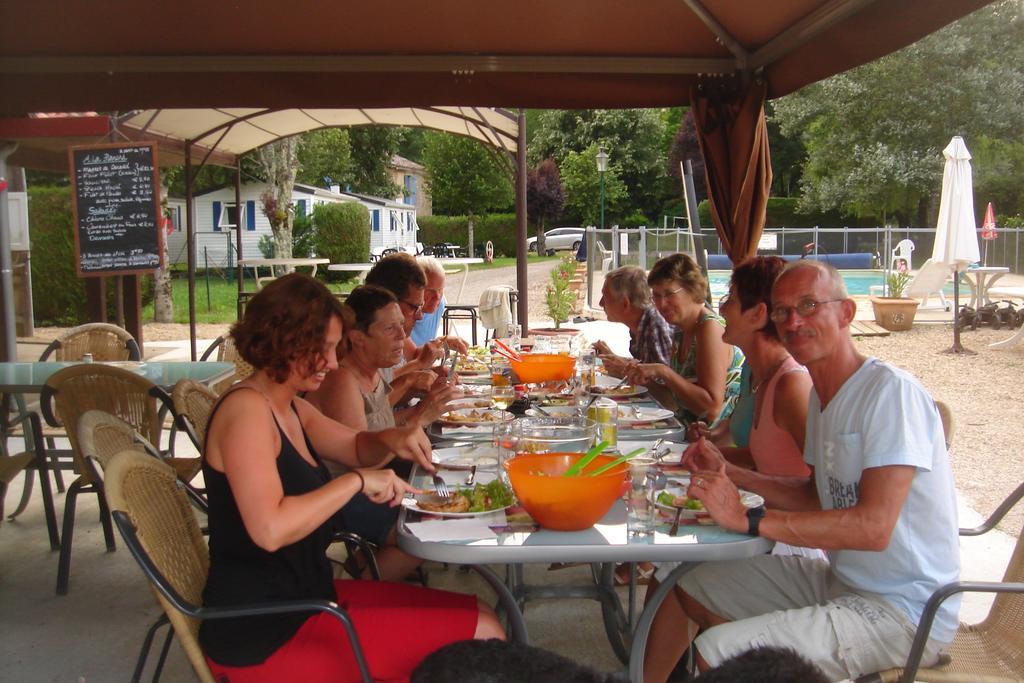 Camping de la Bonnette Caylus Extérieur photo